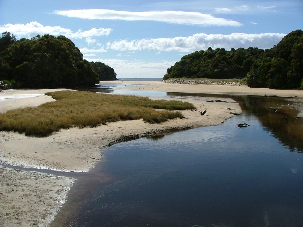 Half-moon Bay Kowhai Lane Lodge מראה חיצוני תמונה
