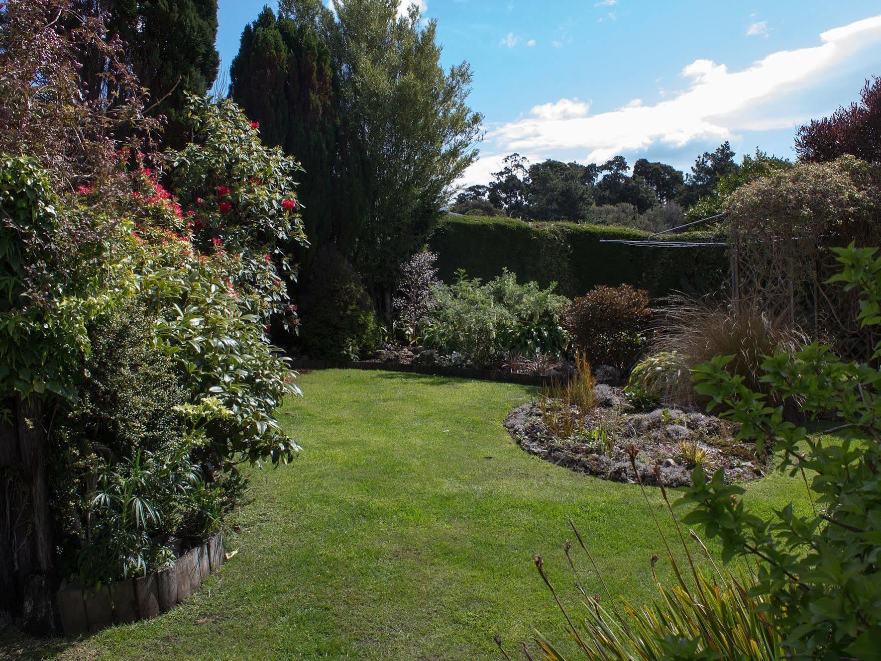 Half-moon Bay Kowhai Lane Lodge מראה חיצוני תמונה